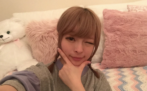 卡莉怪妞在自家發表！今年將舉行萬聖節單獨LIVE 卡莉怪妞、
