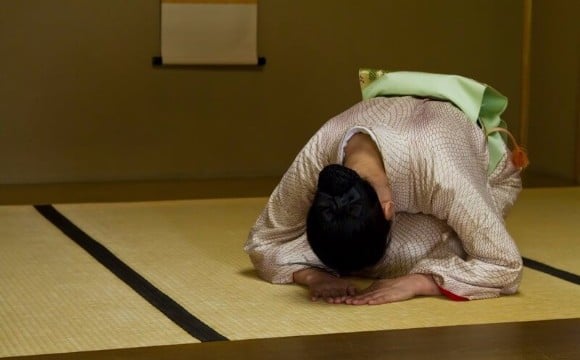 【TRAVELQ&A】為什麼在日本大家常常鞠躬呢？我們整理出打招呼的各種疑問！ MMNQA、