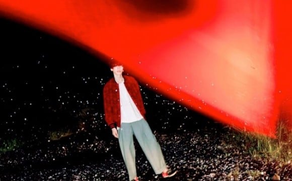 米津玄師、專輯新封面照公開！池田依來莎參與收錄曲目「fogbound」的拍攝 米津 玄師、