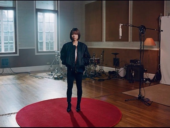 宇多田光新歌「你」在日本國內上架網站奪得11冠 在全世界的J-POP排行奪得7冠 宇多田光、