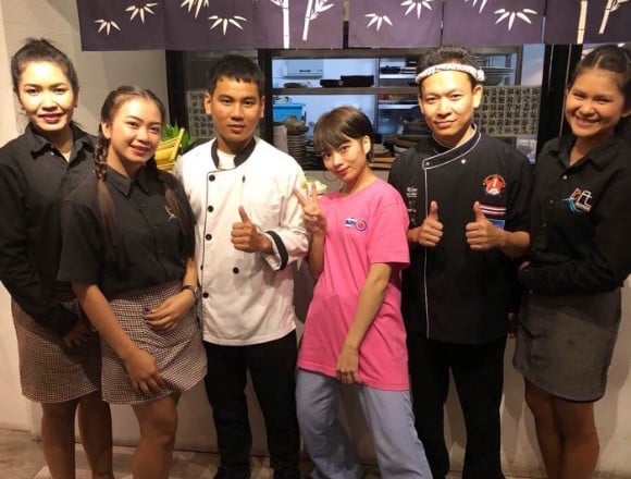 位於泰國海邊的日本料理居酒屋「Bakkai」 由模特兒・矢部ユウナ進行介紹 在越南、餐廳、