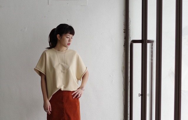 搭配丹寧褲就ＯＫ！春夏的實搭上衣五選 