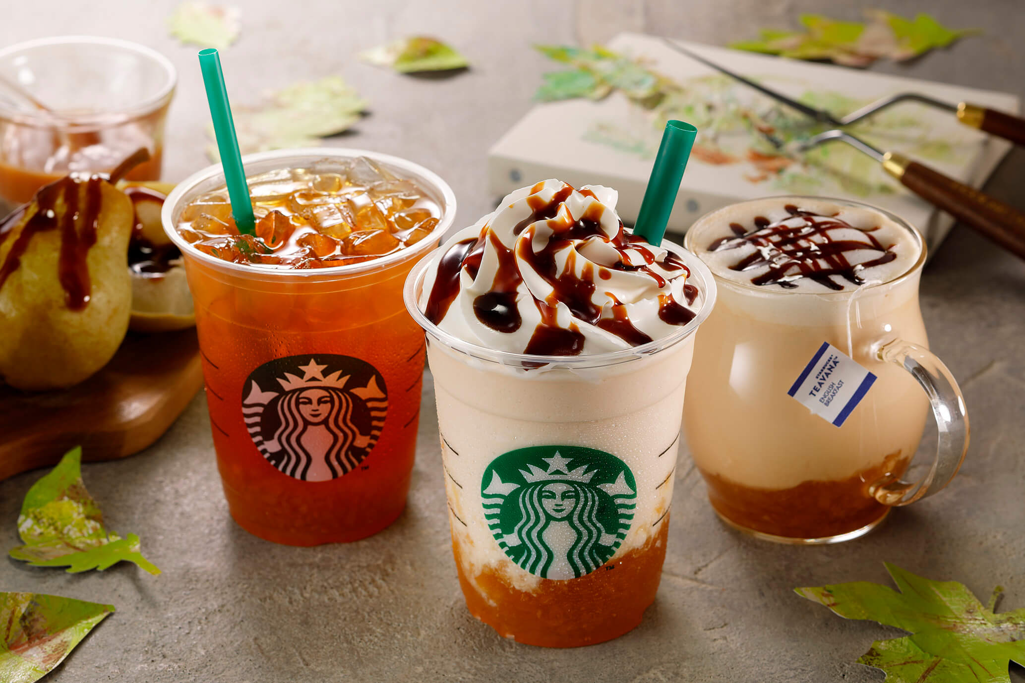 享受秋季風味的“Artful Autumn @ Starbucks®”系列推出「焦糖西洋梨星冰樂」等3項商品登場 星巴克、