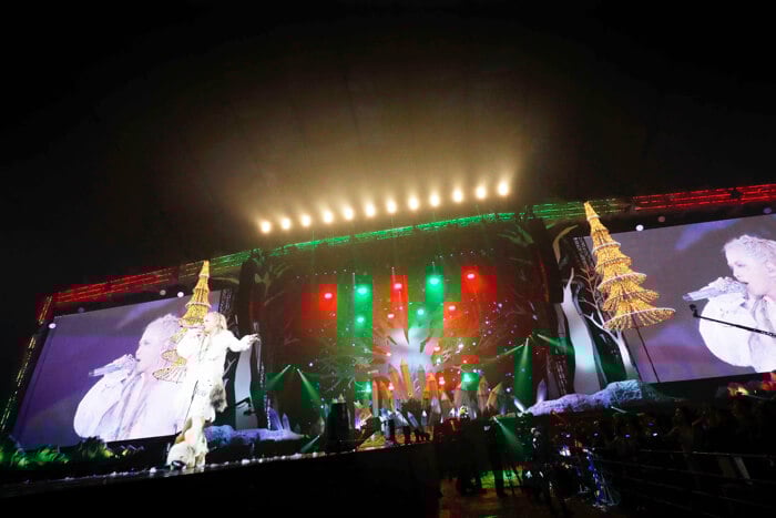 彩虹樂團首次聖誕公演動員11萬人！ L'Arc～en～Ciel_、