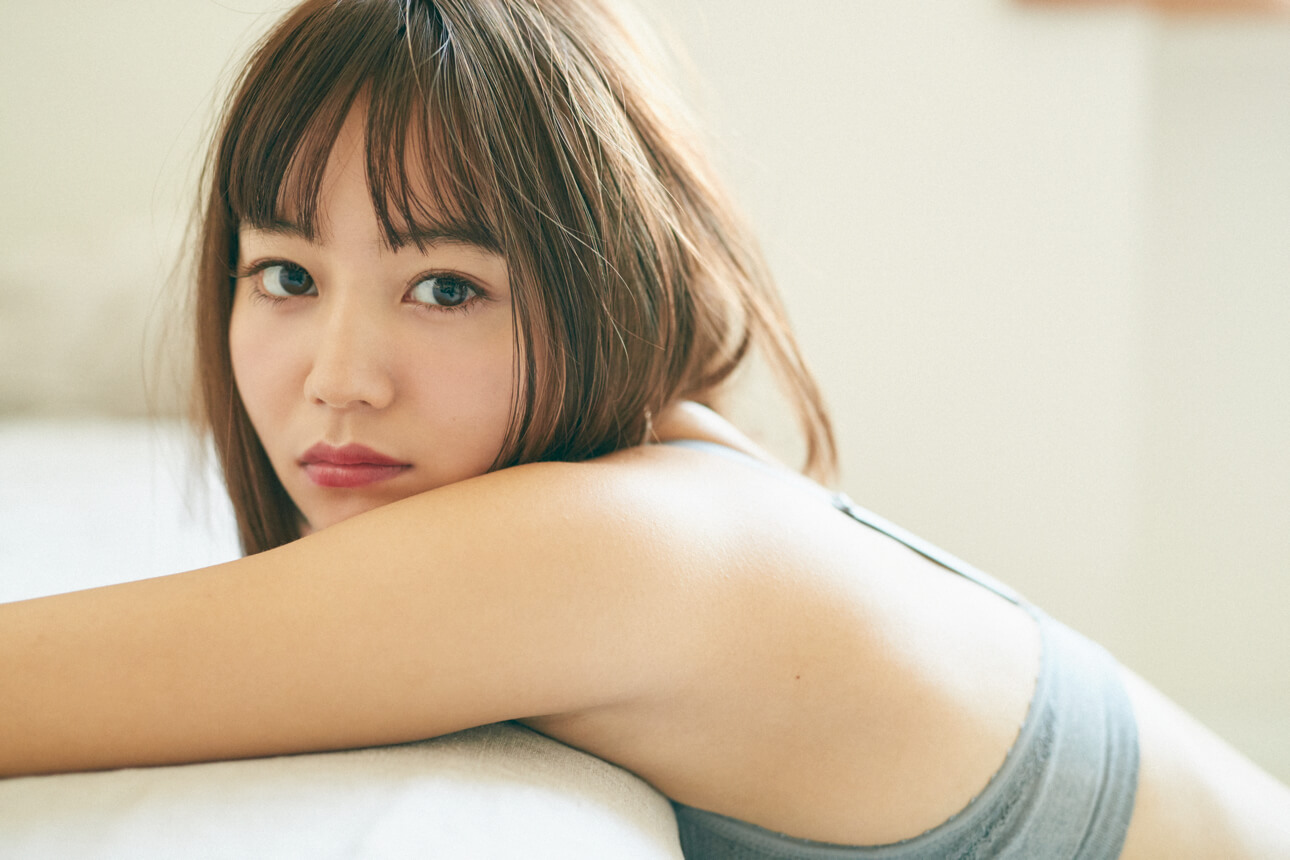 NANAMI首張寫真集「NANAMI」發售 NANAMI＿、